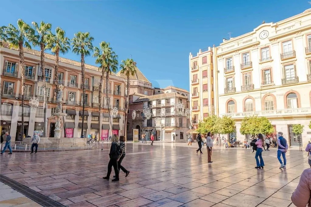 Apartment Historic Gem With Modern Comfort By Rems Málaga